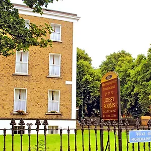 https://morehampton-townhouse-guest-house.dublin-hotelsweb.com